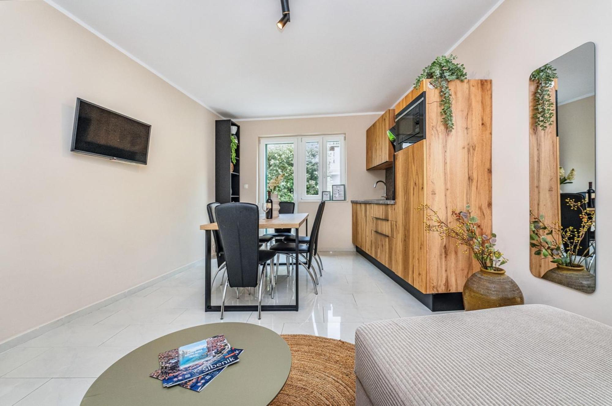 Samm Apartments Šibenik Buitenkant foto