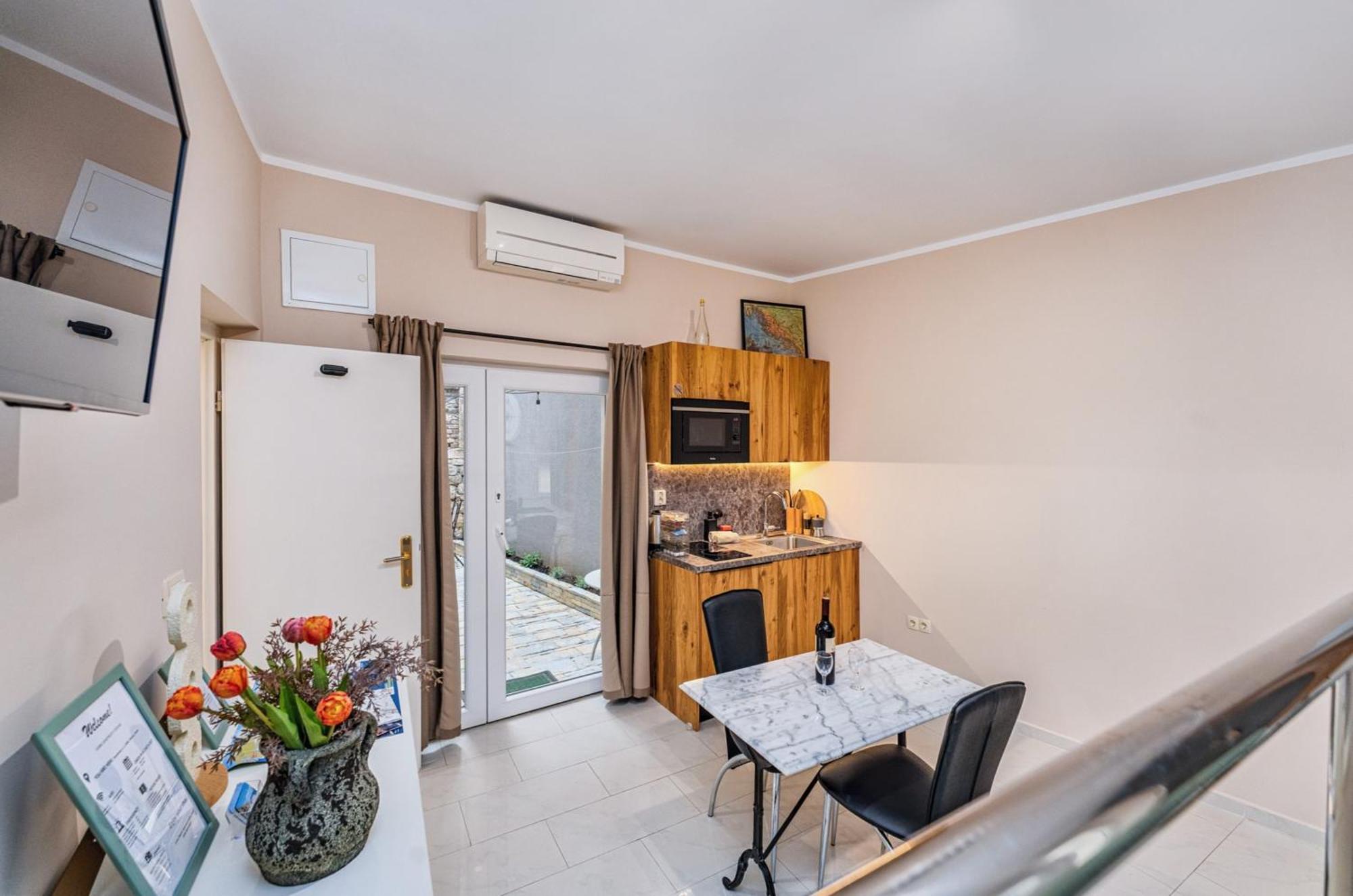 Samm Apartments Šibenik Buitenkant foto