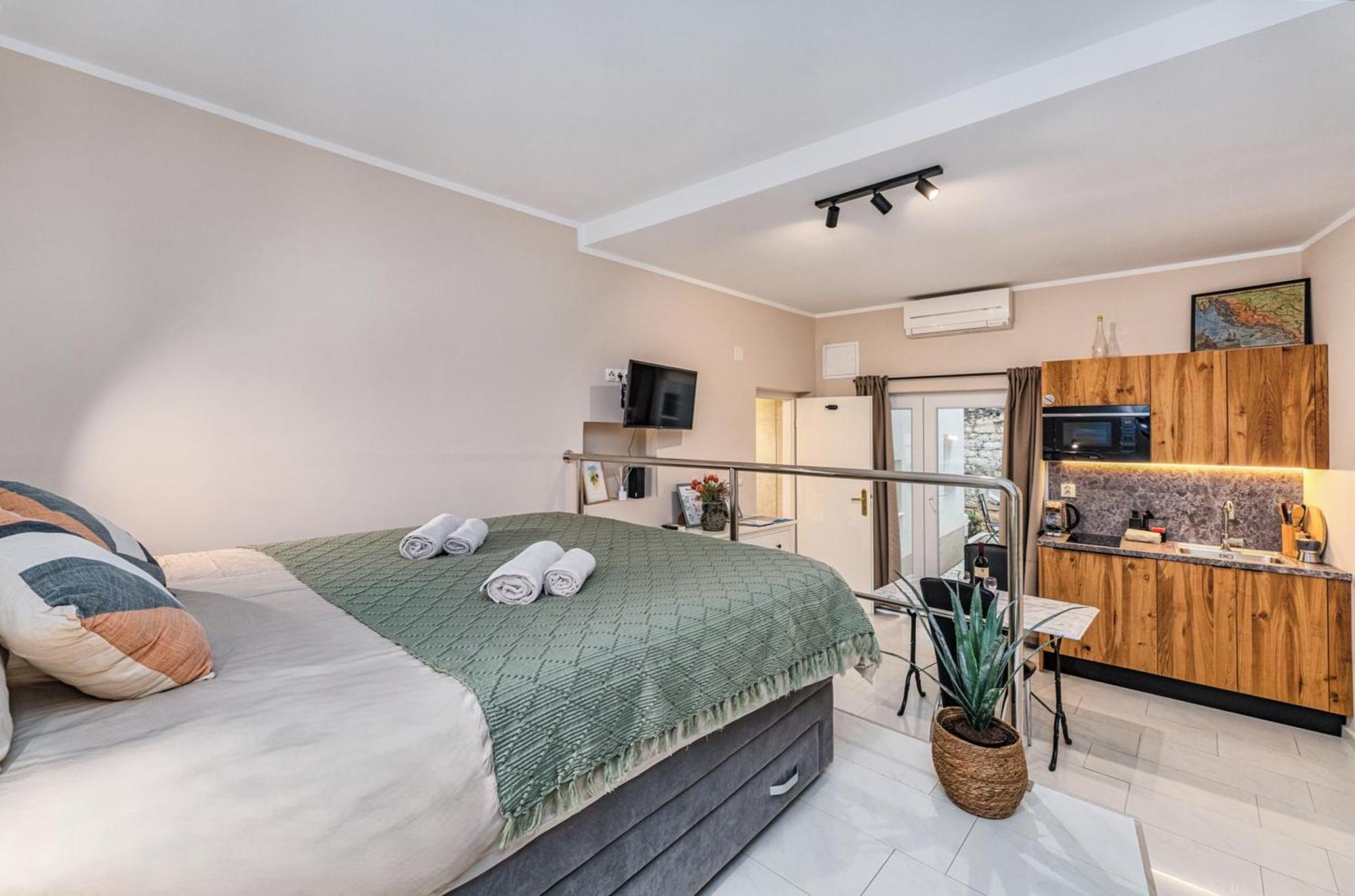 Samm Apartments Šibenik Buitenkant foto